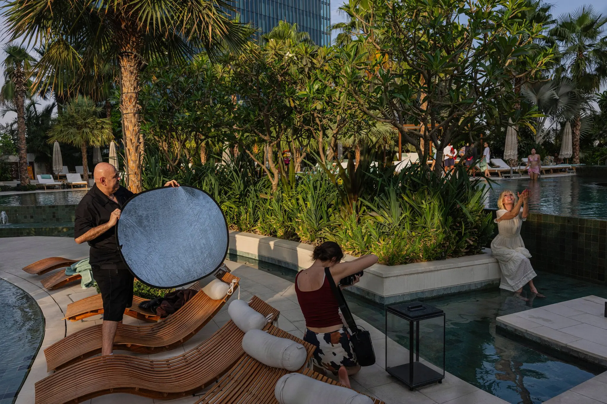 Валерія, поп-зірка, знімала музичний кліп на даху курорту.